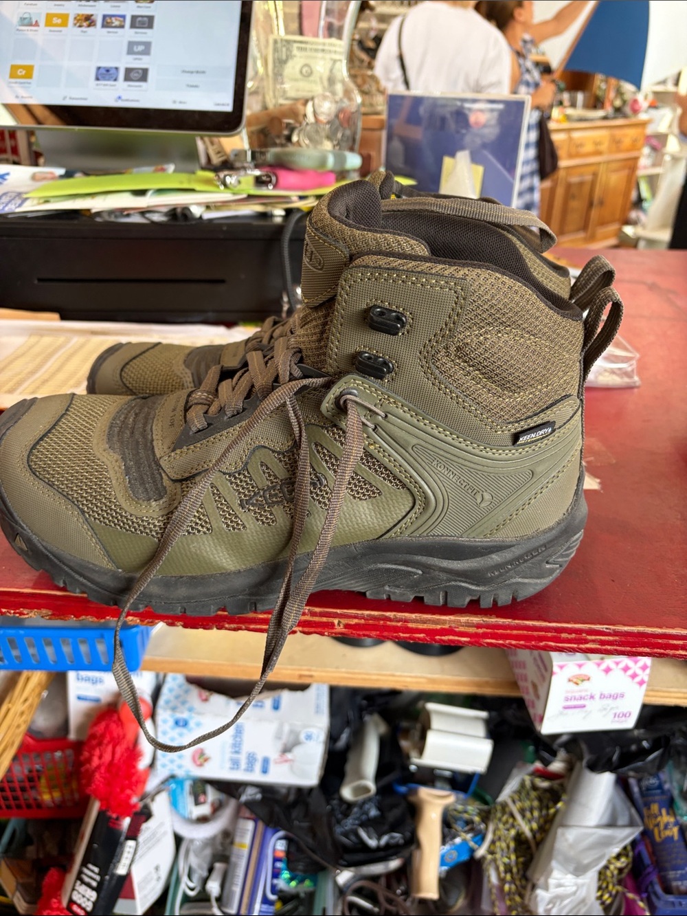 Keen Olive Green Tactical Mid-Top Work Boot - Picture 8 of 8